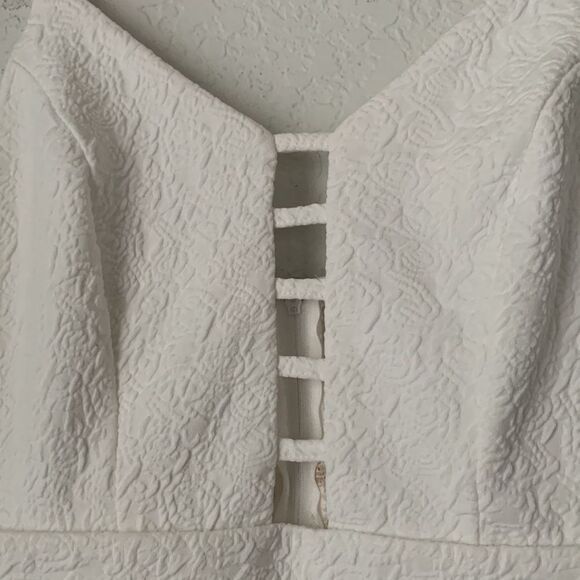Trixxi White Textured Mini Dress Size M - Picture 6 of 10